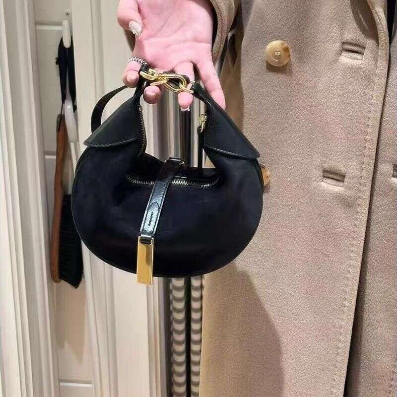 Women's Bags Style High End Niche Design Underarm Autumn And Winter New Fashion Versatile Shoulder Messenger Bag