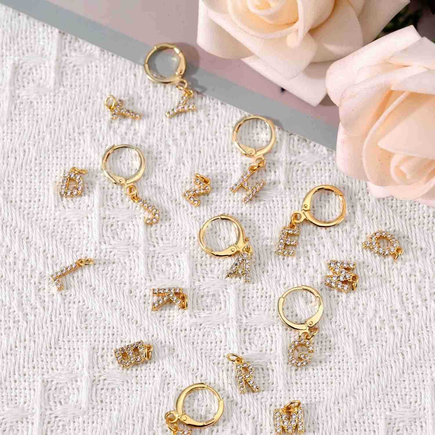26Pcs 18K Gold Filled AZ Alphabet Letters Charms for Jewelry Making Initial AZ Alphabet Charm Pendant Beads Slide Glitter Pendants for Women DIY Neckl
