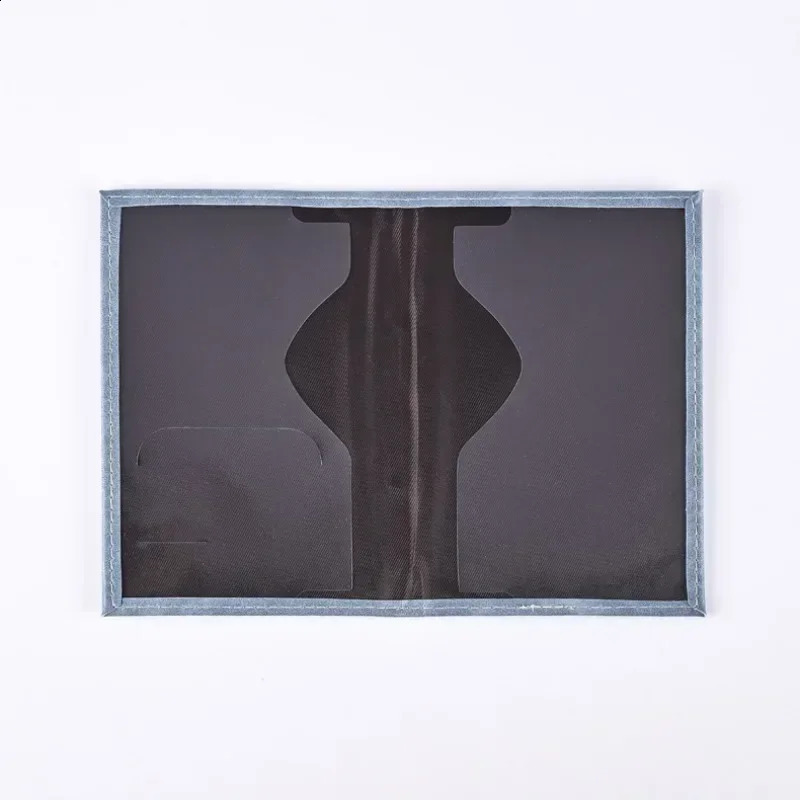 Passport Holder Wallet Cover Travel Essentials Pu Leather Card Case International Travel Accessories for WomenMen250906