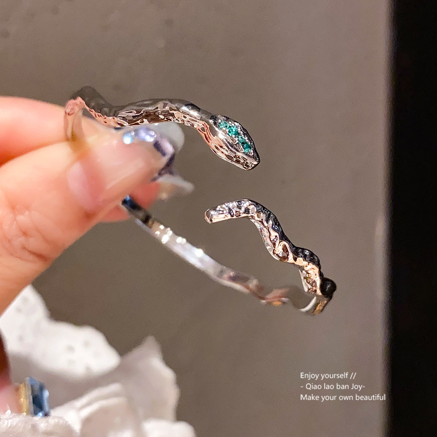 Silver - Toned Cuff Bangle With Snake - Shaped Design, Emerald - Hued Crystal Accent Delicate Daily & Edgy Jewelry Gift For Her High - Quality And Uni