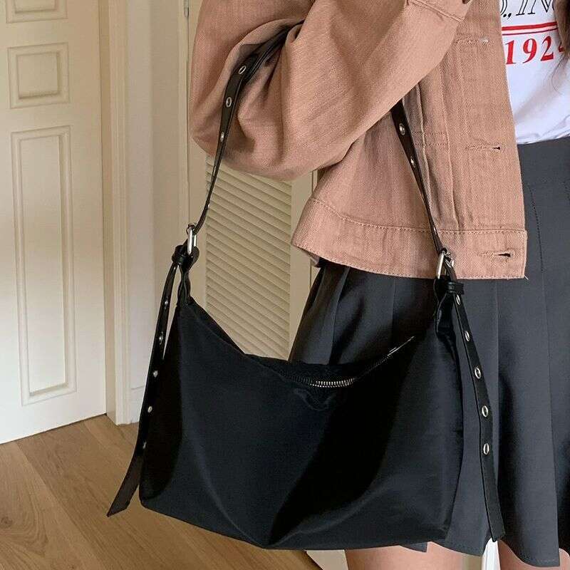 Niche Design Textured Underarm For Women New Trendy Fashion Nylon Versatile Crossbody Bag