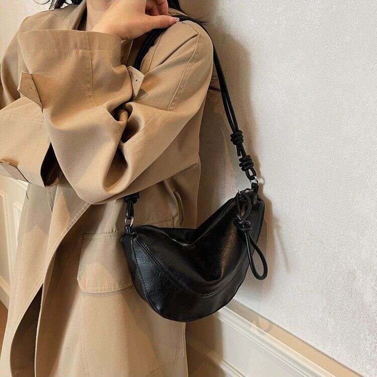 2025 New Fashionable Design Single Shoulder Crossbody Bag With Elegant Solid Color Glossy Fresh Dumpling Texture