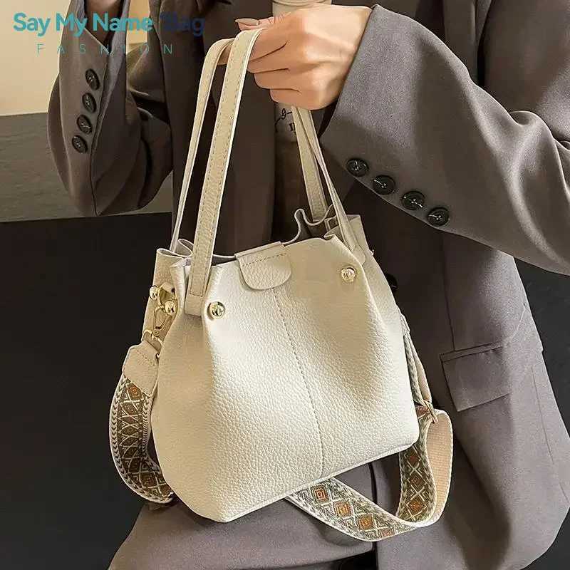 2025 High Quality Solid PU Bucket Shoulder Soft Crossbody Bags Korean Highend Design Large Capacity Womens Handbags Z250911