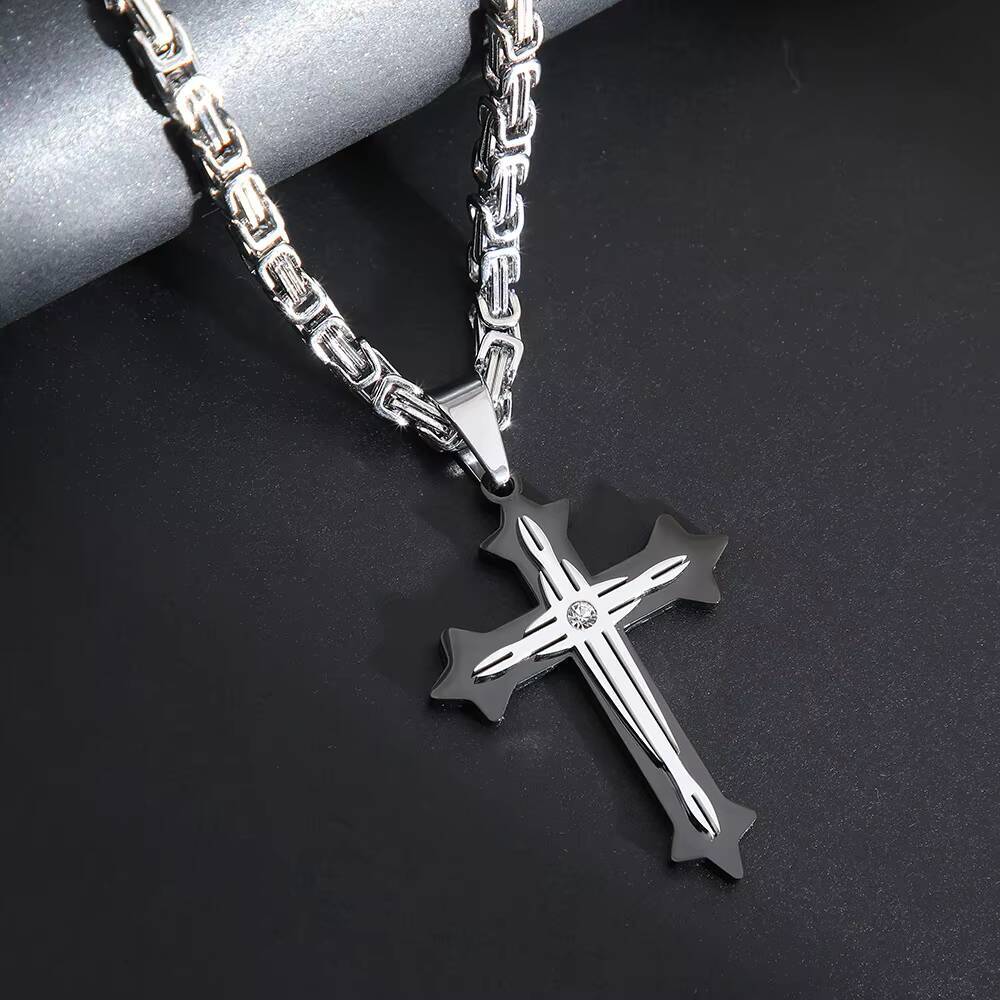 Mens Trendy Titanium Steel Diamond Cross Pendant Necklace Personalized Hiphop Style Stainless Steel Chains Jewelry