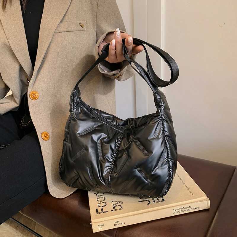 Womens 2025 New Fall Winter Puffer Tote Bag Quilted Crossbody Purse and Shoulder Handbag with Long Strap Z250911