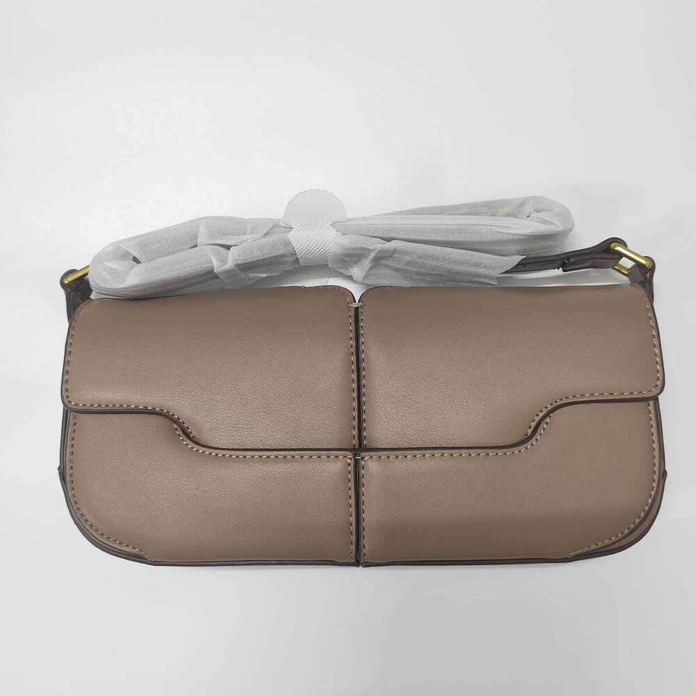2025 Fashionable One Shoulder Underarm Cowhide Commuting Handbag, Casual And Simple French Stick Bag
