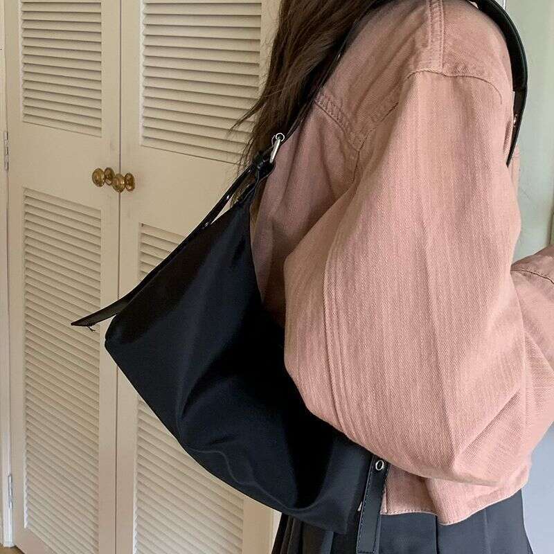 Niche Design Textured Underarm For Women New Trendy Fashion Nylon Versatile Crossbody Bag