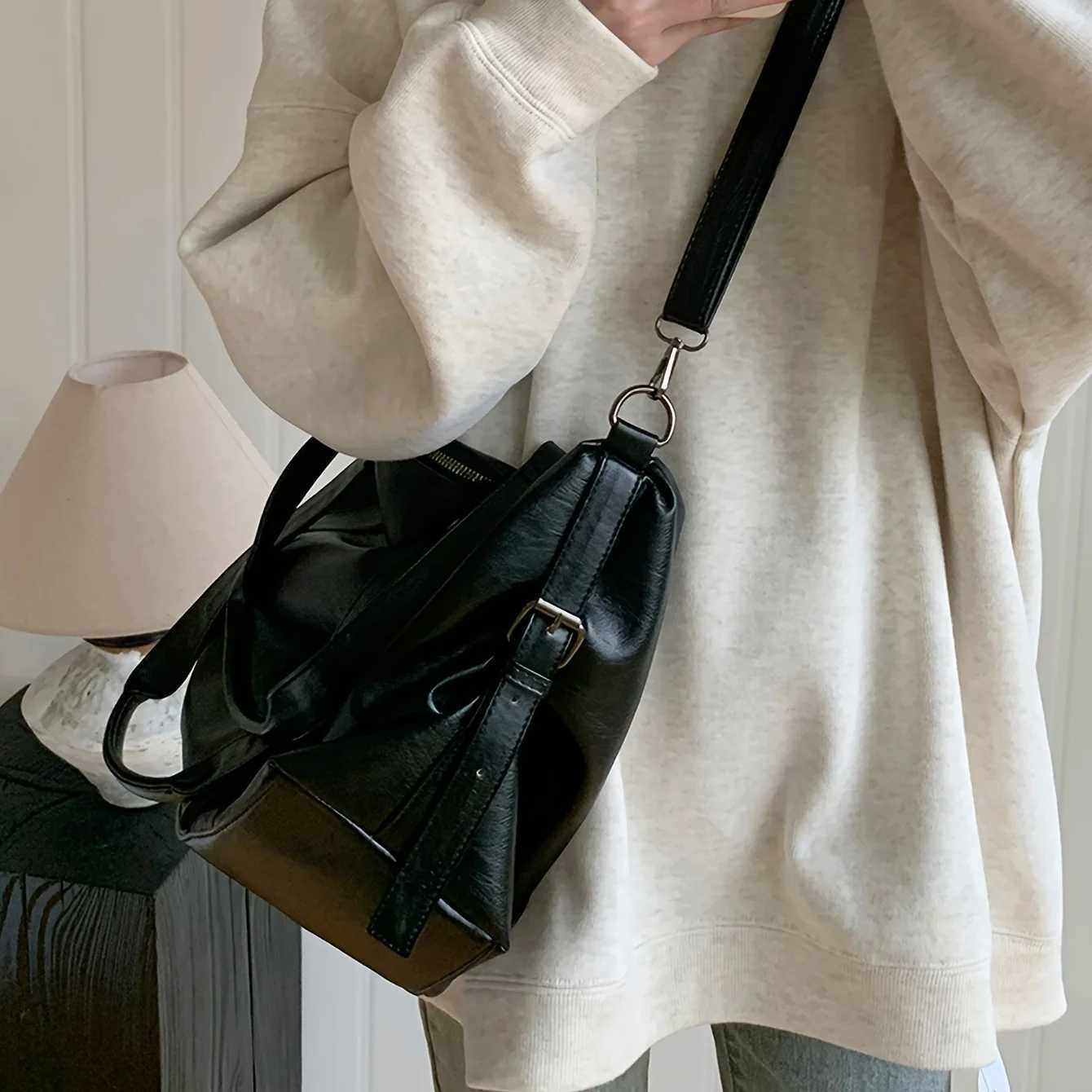 Womens Shoulder Bags Large Capacity Waterproof Crossbody Bag For Women Daily Commuting Z250911