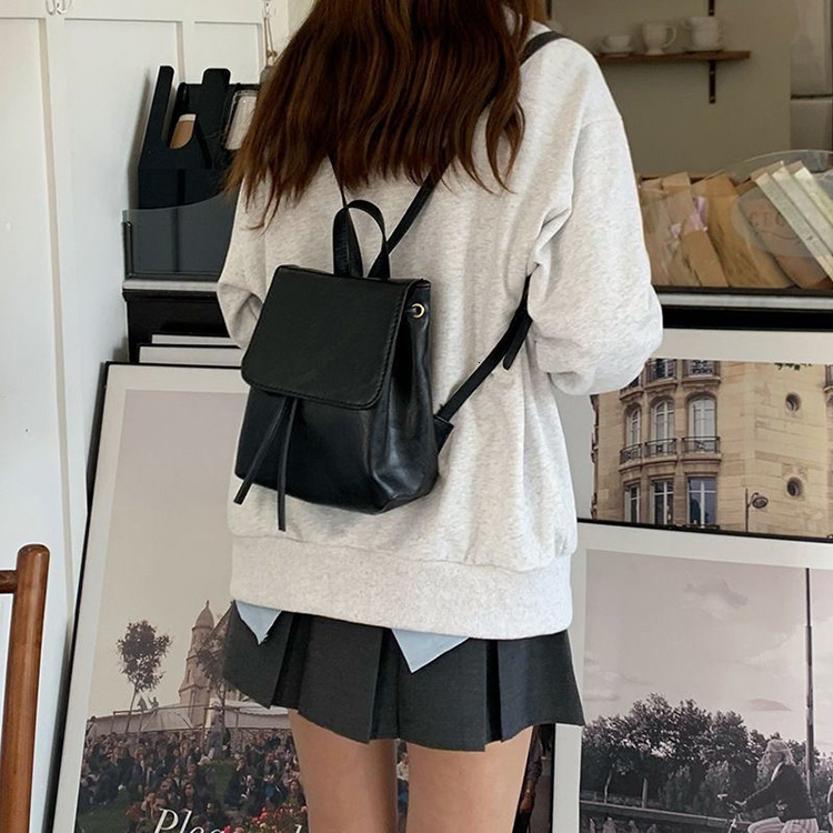 Free Shipping Designer Bag College Wind Backpack Luxury Bag 2025 Spring Summer New Backpack High-end Leather Double Shoulder Bag Small Backpack For Wo