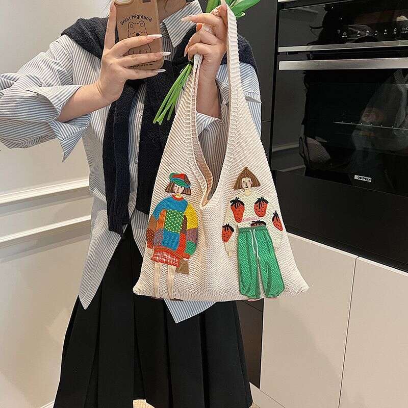 Niche Design Woven For Women 2025 Summer New Crossbody Large Capacity Fashion Knitted Shoulder Underarm Bag