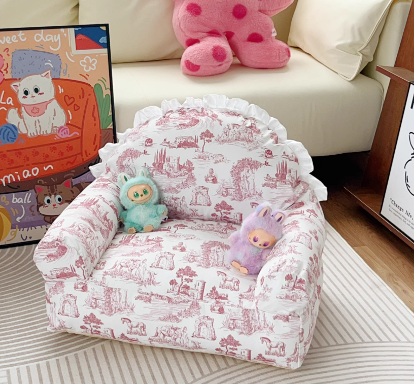 Versatile Durable Pet Sleeping Platform: Easy Clean, Year-Round Suitable Animal Resting Area