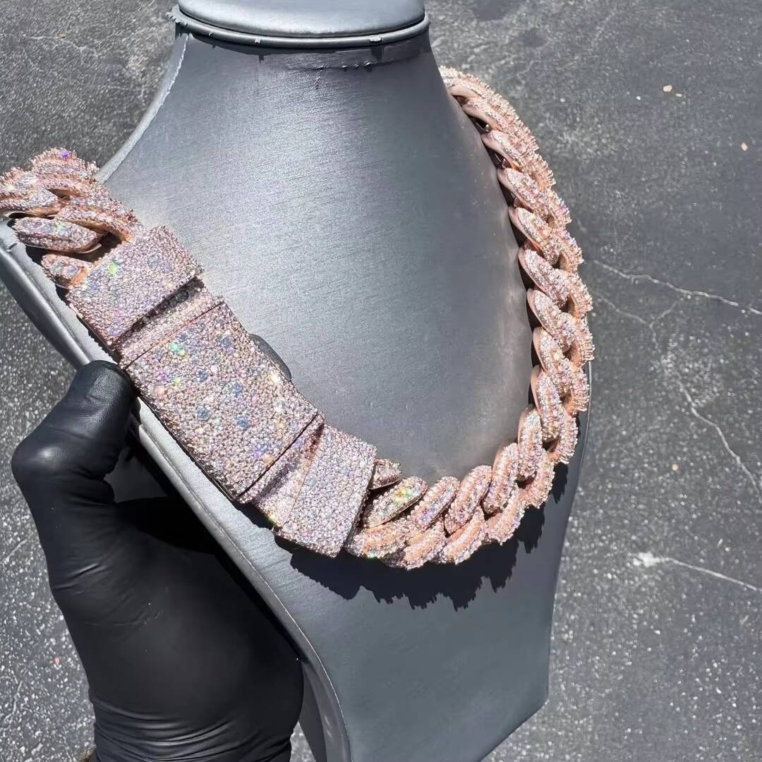 New Arrival VVS Moissanite Rose Gold 28MM Mosaic Lock Three Rows Raised Stone Cuban Link Chain Necklace