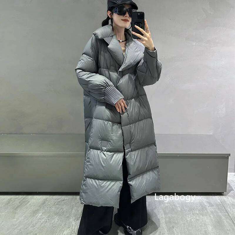 Lagabogy 2025 New Winter Women 90% White Duck Down Long Jackets Thicken Puffer Coat Female Loose Single Breasted Warm Parkas