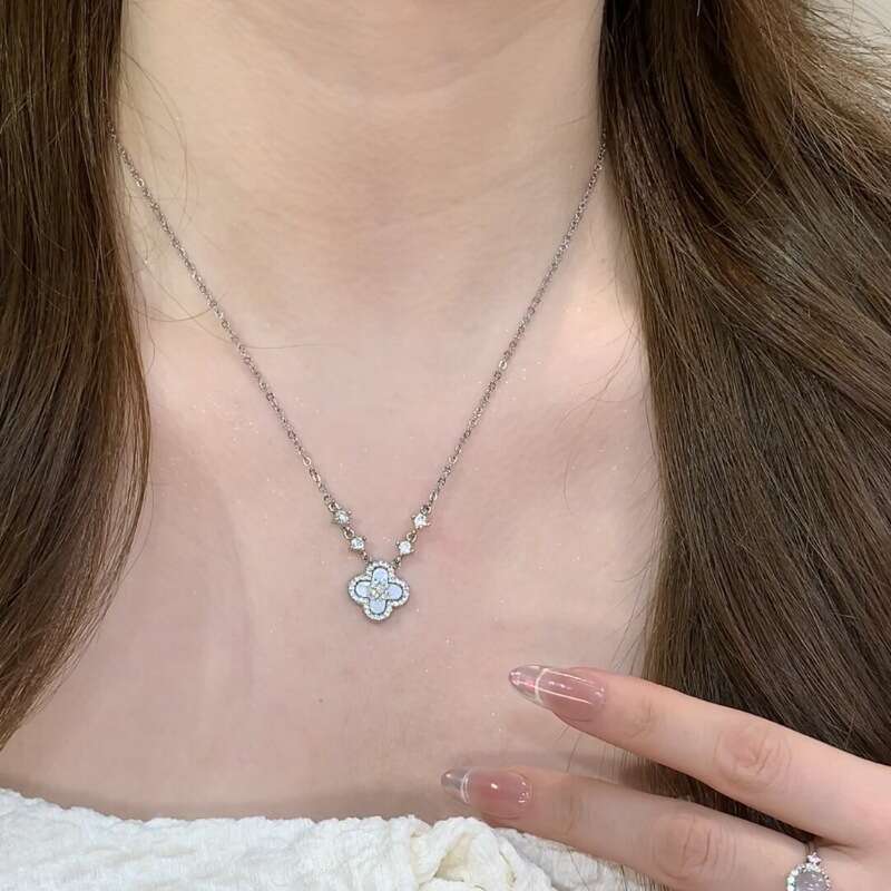 Light High-End Full Dia Pink Mother-of-Pearl Four-Leaf Clover Necklace Niche Design Exquisite Sweet Temperament Collarbone Chain