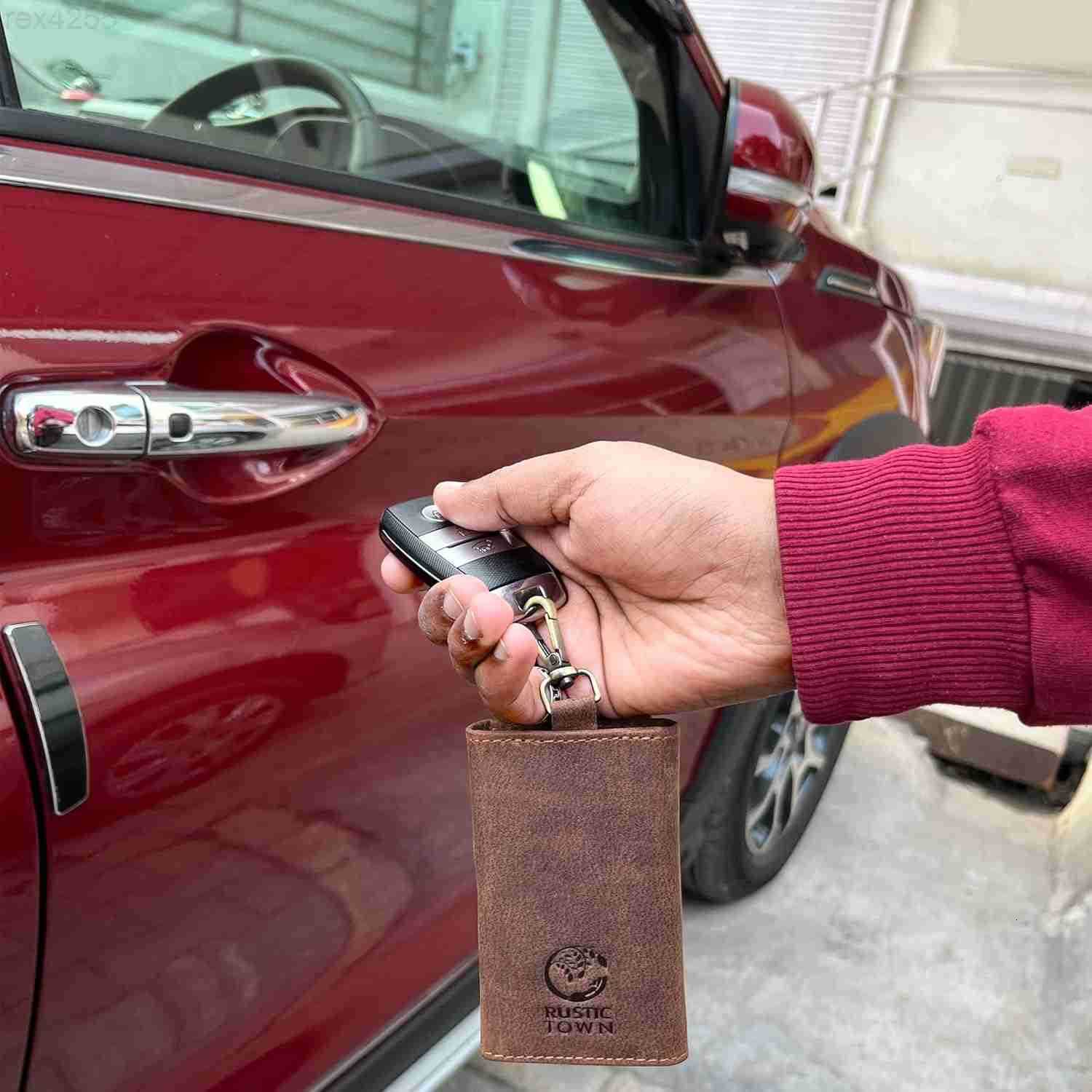 Leather Key Holder Smart Fob Car Key Loop Wallet Slim Keychain Pouch Practical Key Organizer for Men WomenW250911