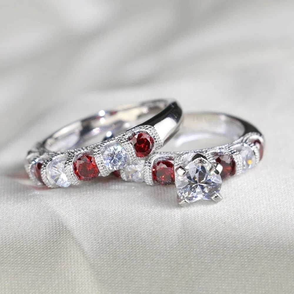 2021 Couple Ring Women White Gold Color Heart Garnet Ring Men Stainless Steel Wedding Engagement Band Valentine Day Gift Jewelry W250911