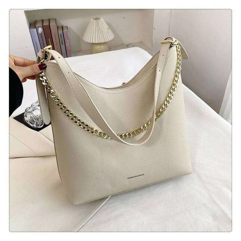 Classic Tote Bag For Women By Brand Famous Designer In Soft Leather Material Elegant Style