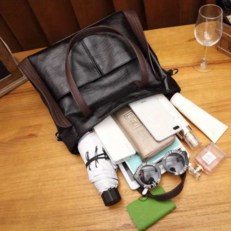 PU Leather Large Capacity Tote Bag Soft Leather Feel Fashionable Shoulder Bag Womens Crossbody Bag Ideal for Daily Use Z250911