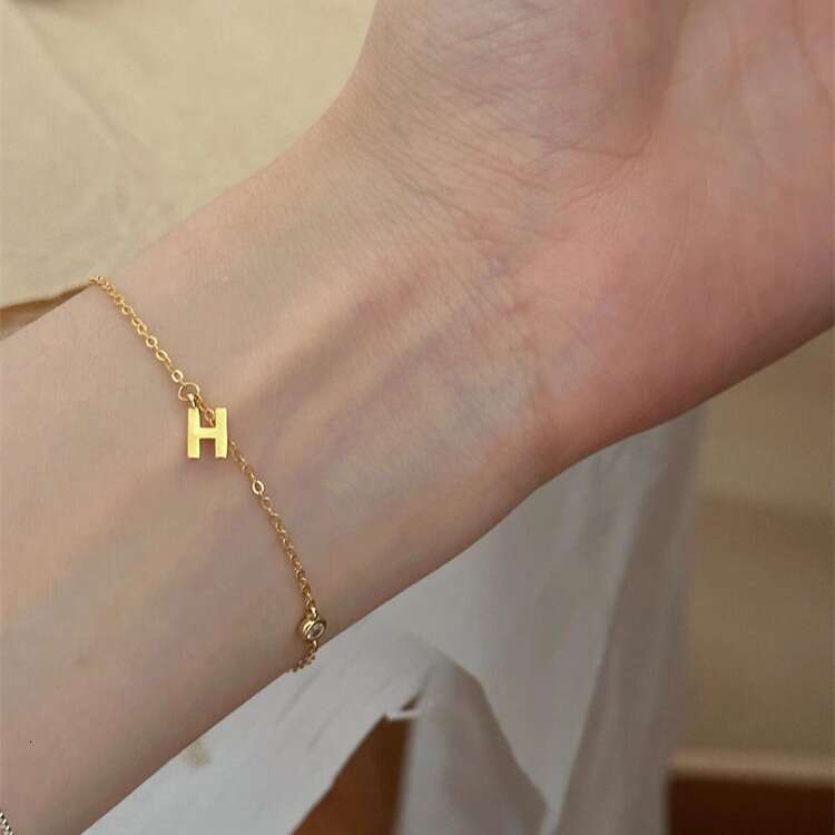 Minimalist Mini H Letter Small Sparkling Dia Bracelet for Women Unique Design Fashionable Elegant High-end Jewelry