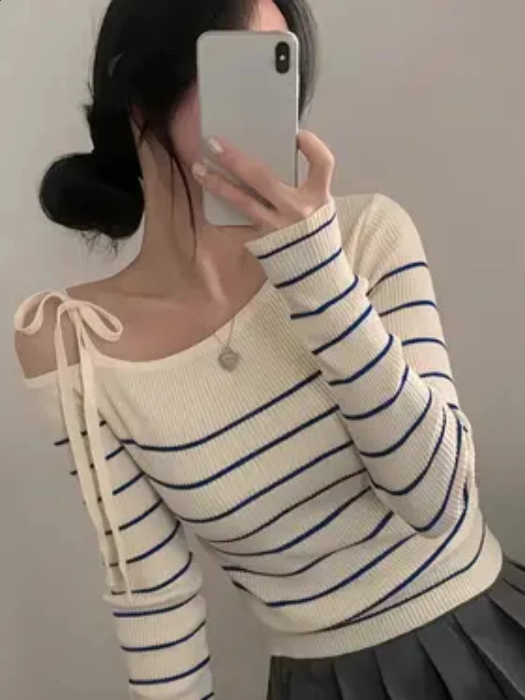 2026 Womens Elegant OffShoulder Sweater TShirt Black White Striped with Adjustable LaceUp Fall Winter Casual Chic Top 250911