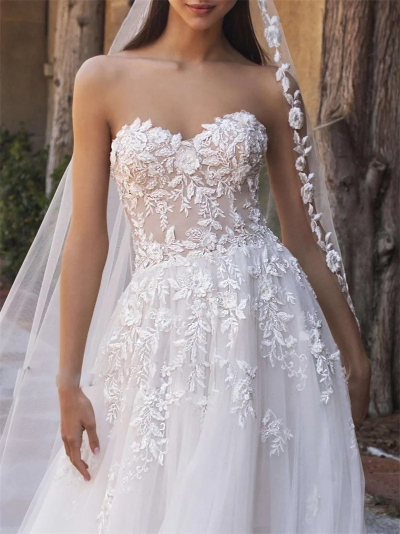 Chic A-Line Boho Beach Wedding Dresses Open Back Sweetheart Lace Appliques Bohemian Ivory Tulle Bridal Gowns Sweep Train Vestidos De Novia