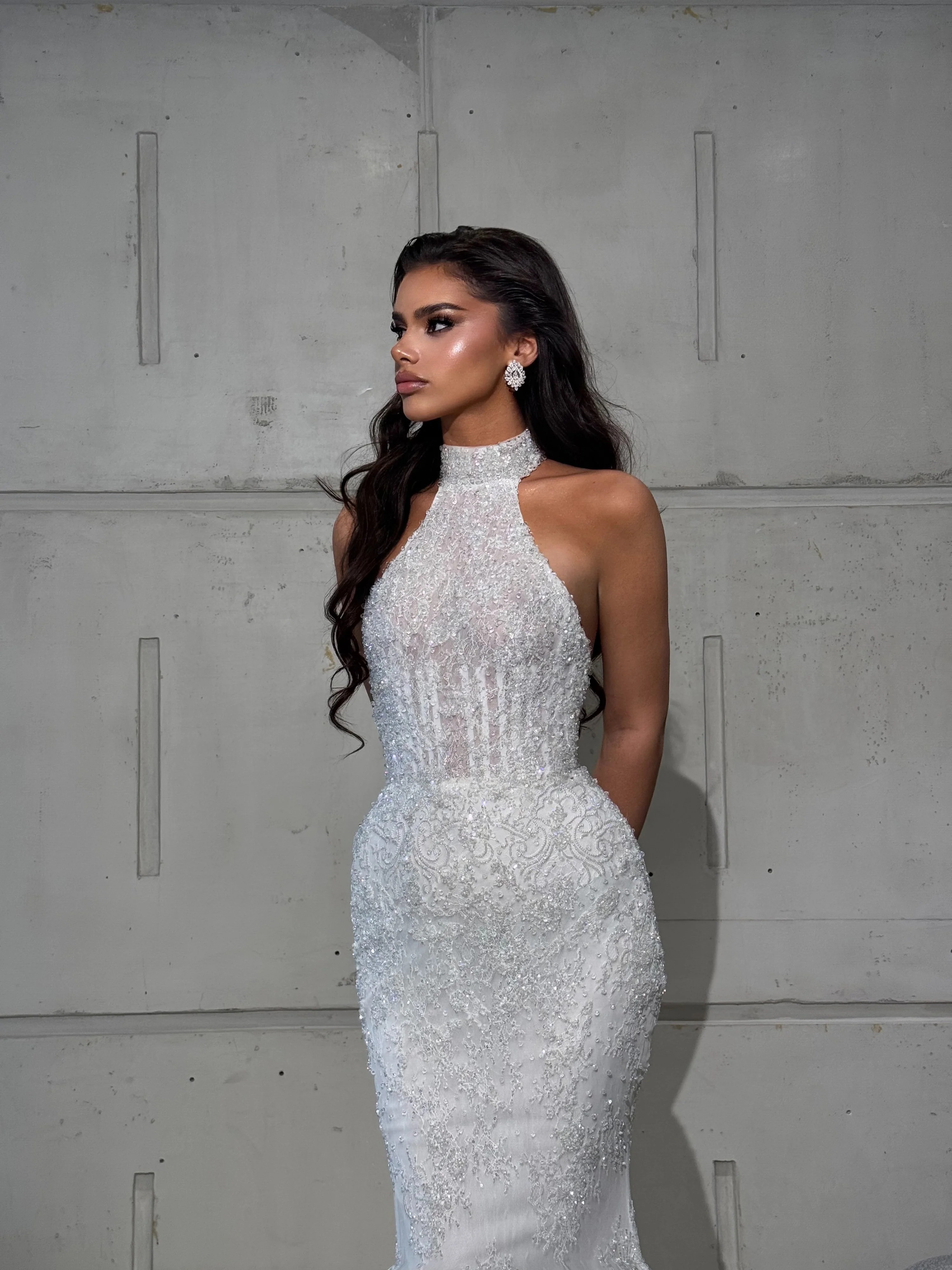 Classic Evening Dresses For Women Halter Neck Sleeveless Backless Gown Sequins Lace Floor Length Dress Party Customized Dress