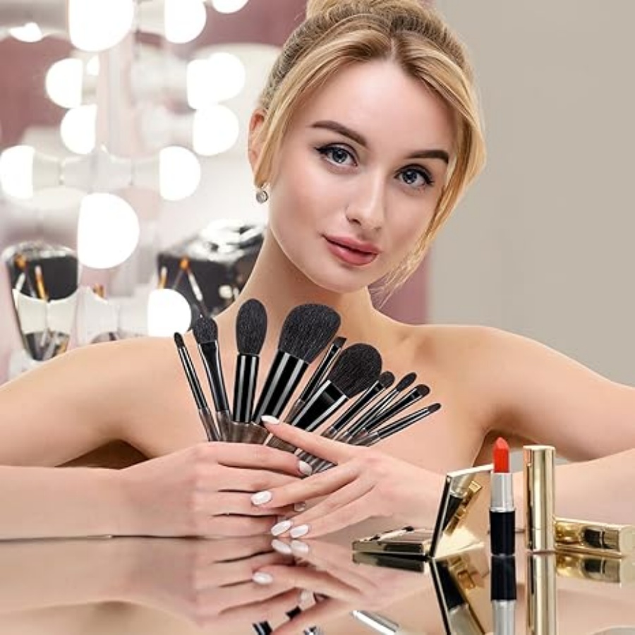 Goat Hair Makeup Brushes Set Professional, Natural Soft Bristle Beauty Brushes, Premium Cosmetic Tools for Makeup Artists, Small Portable Travel Brush