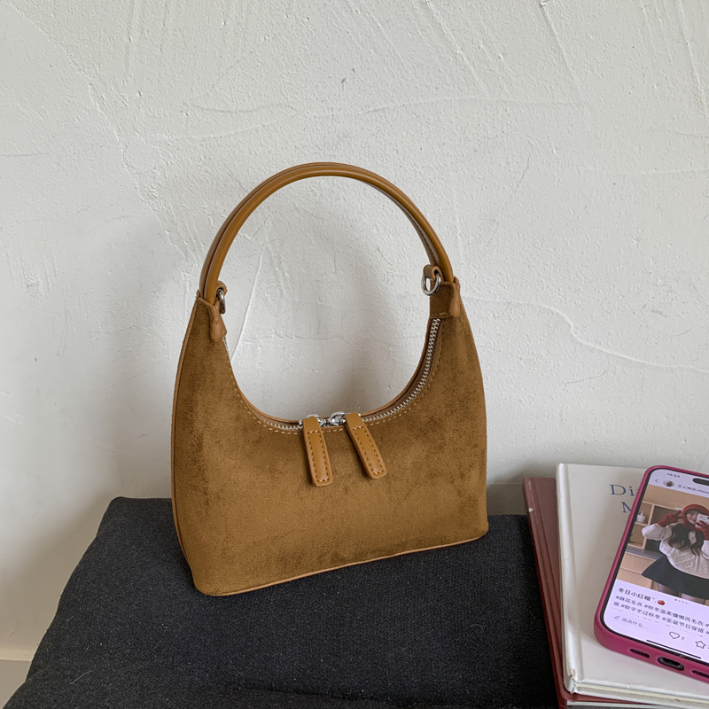 Fashionable shoulder bag with simple design, daily multifunctional durability, small square shape, high-end elegance, classic bag, luxurious party sho