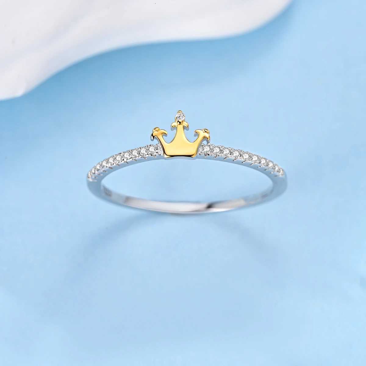 Rings 100 925 Sterling Silver Finger Band Rings Simple Golden Star Shining Crown Ring for Men Women Wedding Engagement Jewelry W250911