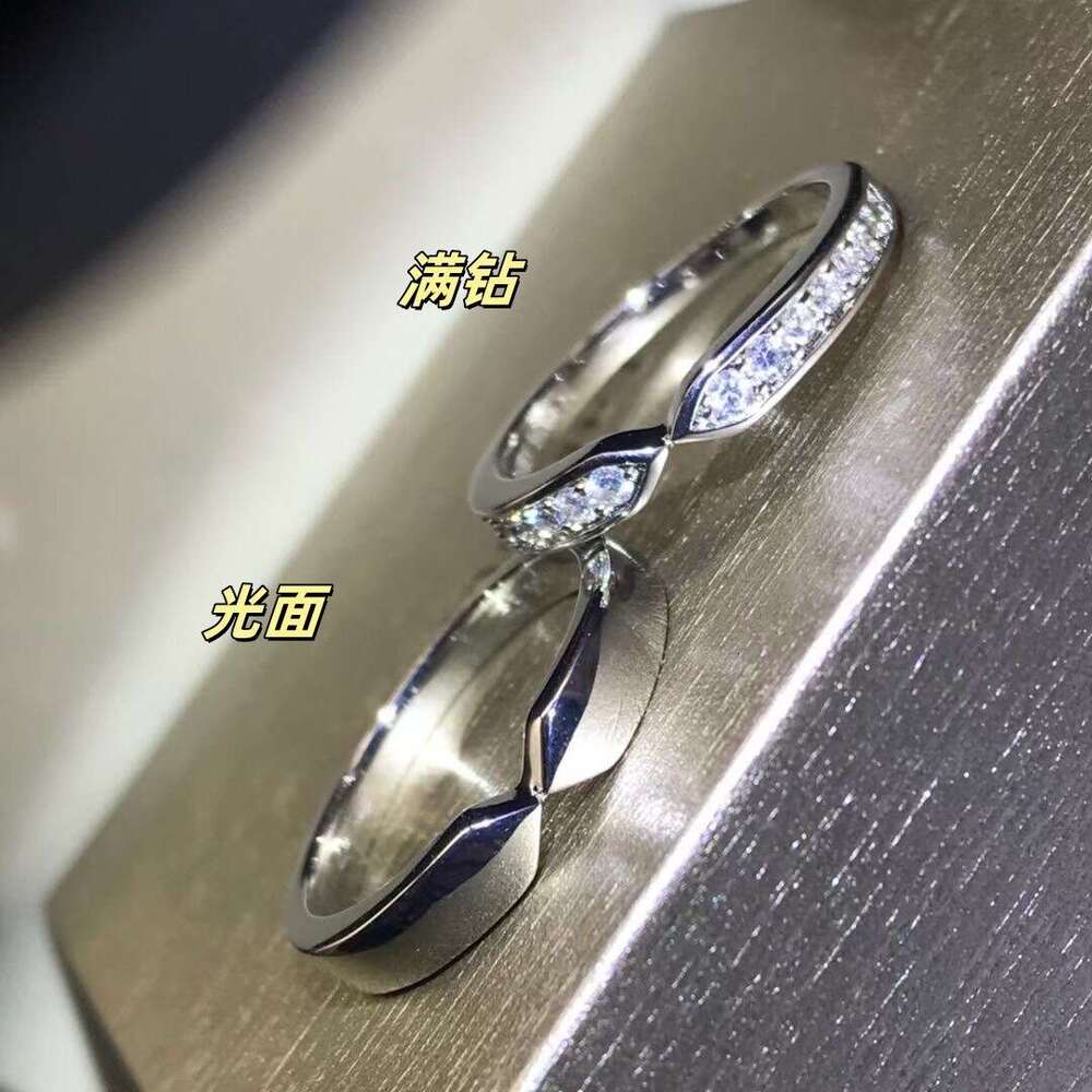 Shangjiamian Love Double Pointed Ring for Women Rose Gold Versatile Fashion Light Luxury Diamond V-shaped Couple Rings Geometric
