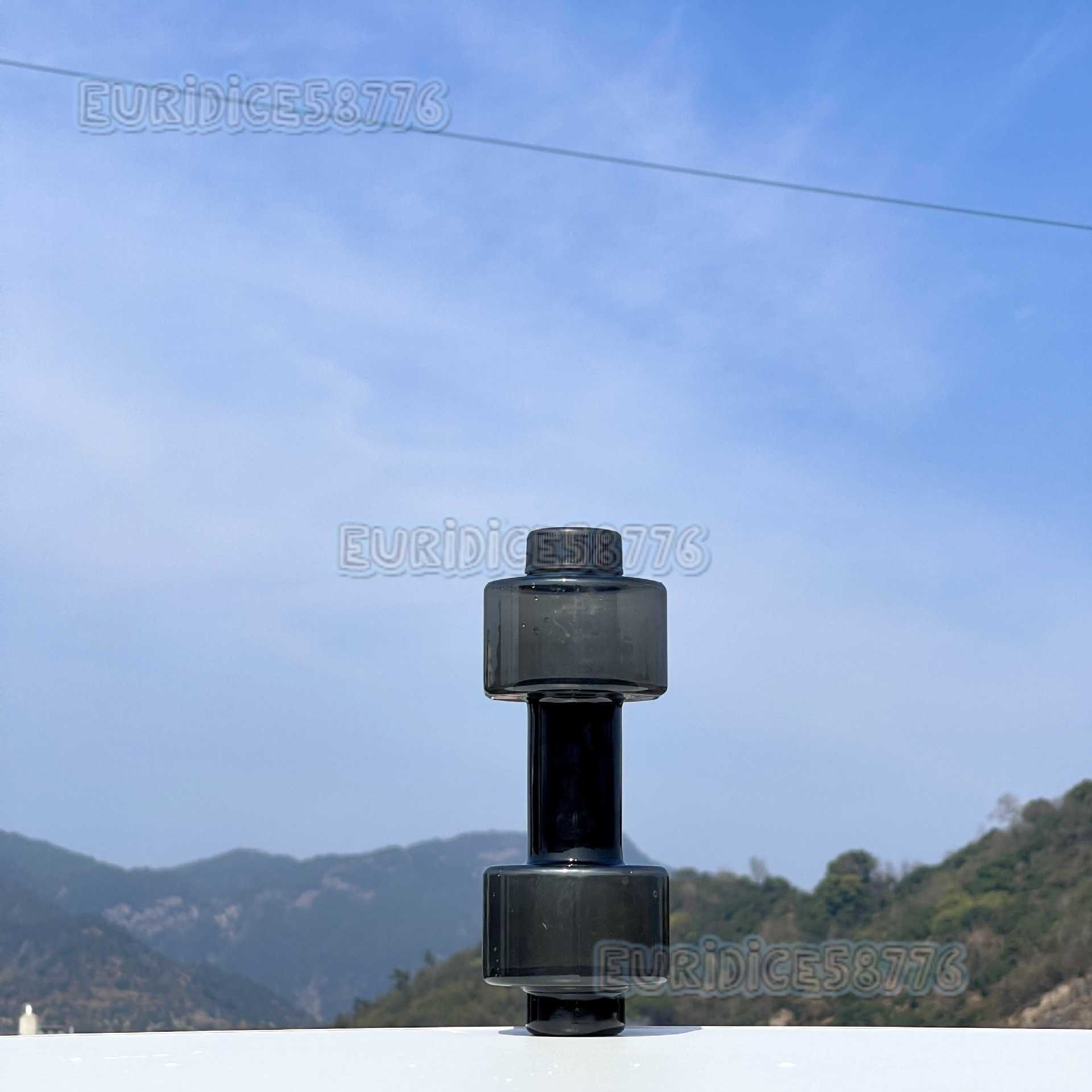 Summer Outdoor Small 550ml Dumbbell Water Cup Fitness Sports Water Bottle Plastic Cup Student Personalized Water Cup H250911