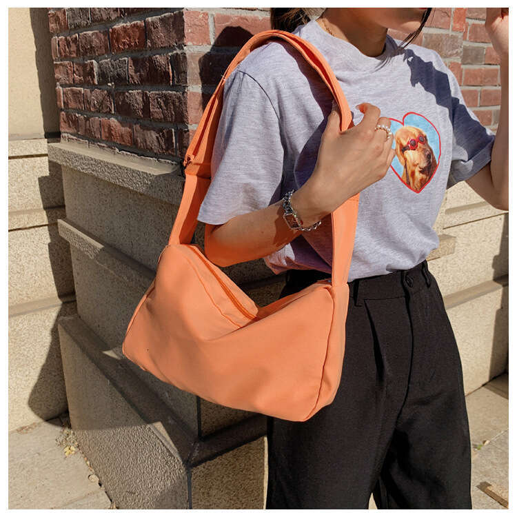 Korean Style Fashion Nylon Shoulder 2022 Summer Designer Bags New Simple Casual Crossbody Fresh Girl Travel Bag