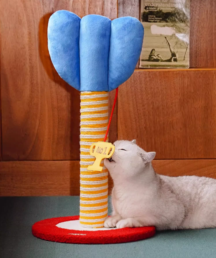 Self-Entertainment Feline Scratcher: Long-lasting, Flake-Free Pet Furniture