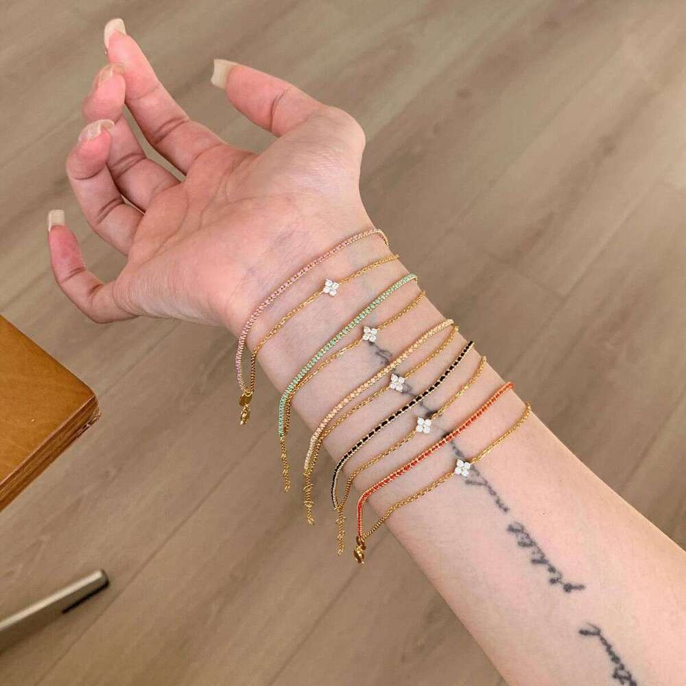 French Minimalist Double Layer Four-Leaf Flower Woven Bracelet for Women Vintage Simple Versatile Hand Rope Niche Design Jewelry