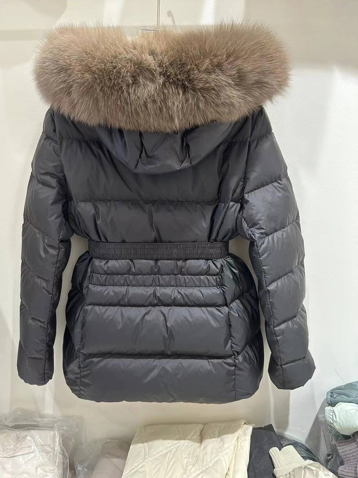 ort Puffer Jaet Women's White Du down Thiened Waist-Cinching Large Fur Collar Hooded Coat Winter Outerwear