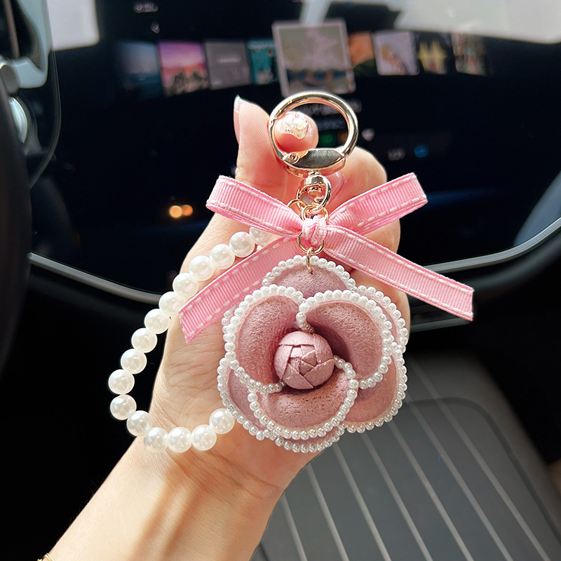 Bag charms Designer charm Black and White Pearl String Accessories Creative Bowknot Flower Bag Pendant Festivals and vacations Gift