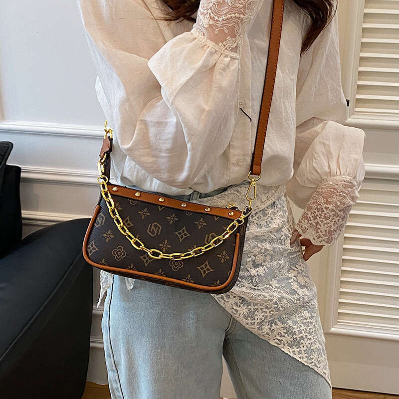 Designer Chain Bags Luxury Small Square Bags for Women 2025 New Style Versatile Casual Chain Shoulder Crossbody Bag for Women