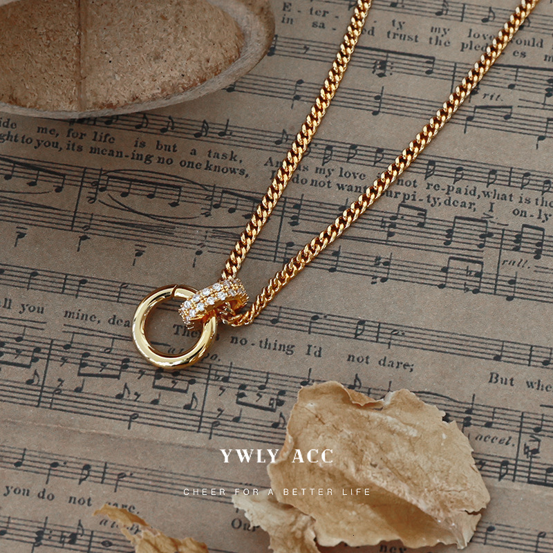 Zircon Inlaid Circle Pendant High-End Necklace French Minimalist Style Personality Fashion Versatile Women's Jewelry