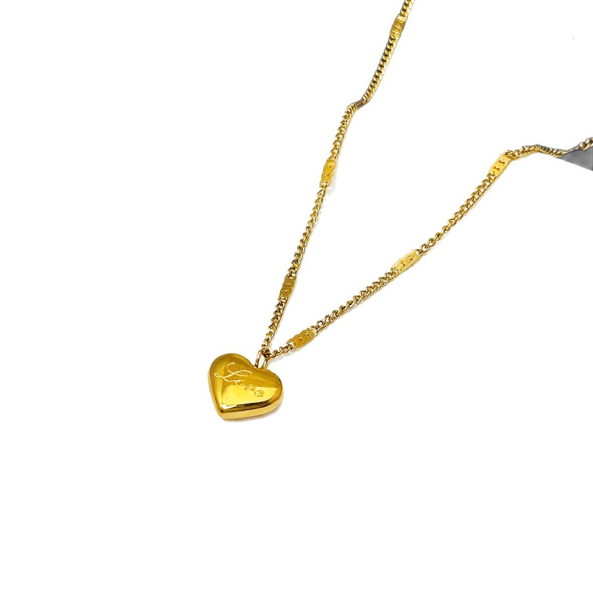 New Love Necklace for Women Versatile High-End Elegant Light Choker Peach Heart Titanium Steel Collarbone Chain Jewelry