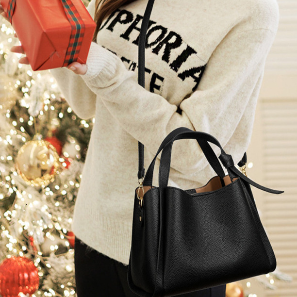 Soft Leather Women s Handbag Minimalist Women s Shoulder Bag French Elegant Style Women s Crossbody design Bag Autumn New Lychee Pattern Designer Bag