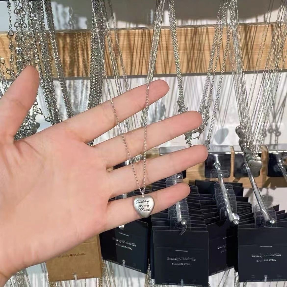 New Brandymeille Heart BM for Women Sweet Cute Versatile Clavicle Necklace