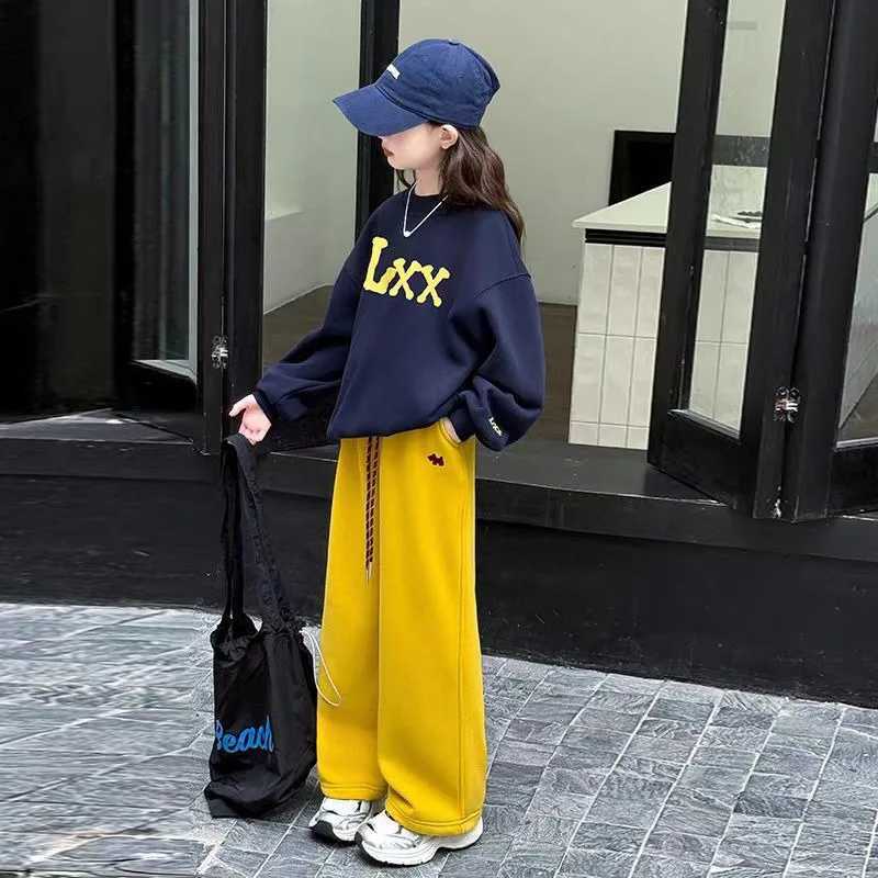 Sweatshirt Set Top Pants 2Piece Fleecelined Childrens Clothing Girls Autumn Winter Suit Girl Outfits Korean Kids Clothes C250912