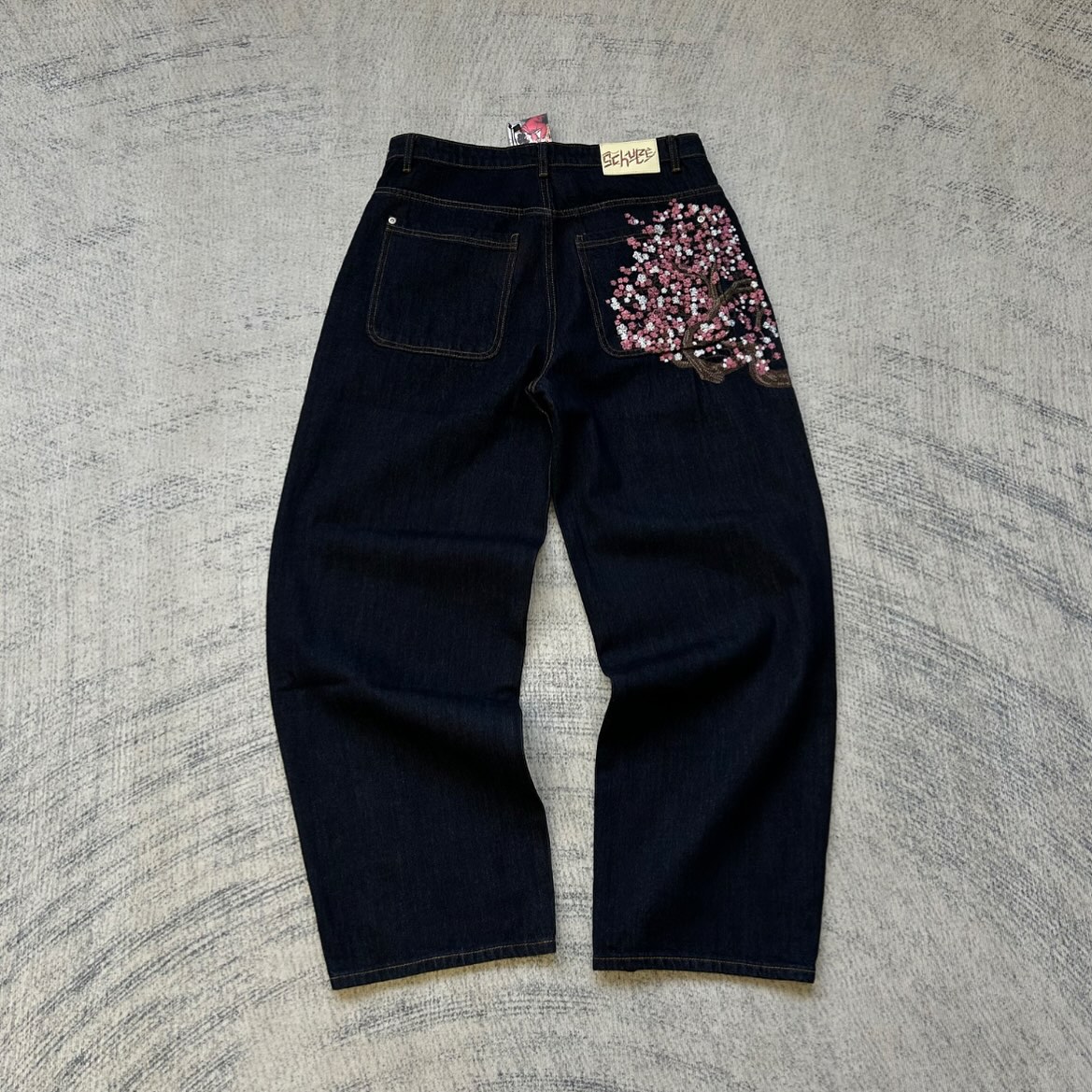 Sakura Embroidered Jeans Wide-leg Pants Y2K Low-waist Hip-hop Clothing Men Women Decorated with Loose Jeans Vintage Style