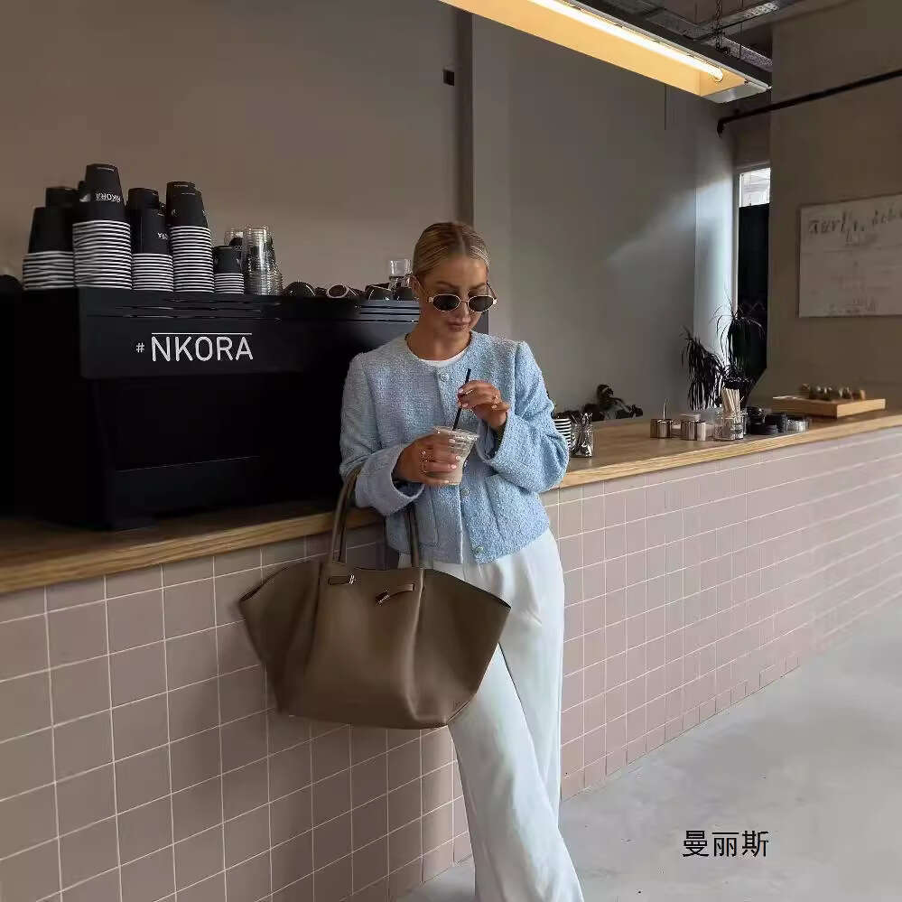 DHEssentials Wind Women's Fashion New Commuting Three-Color Chanel Style Thin Jacket Stylish