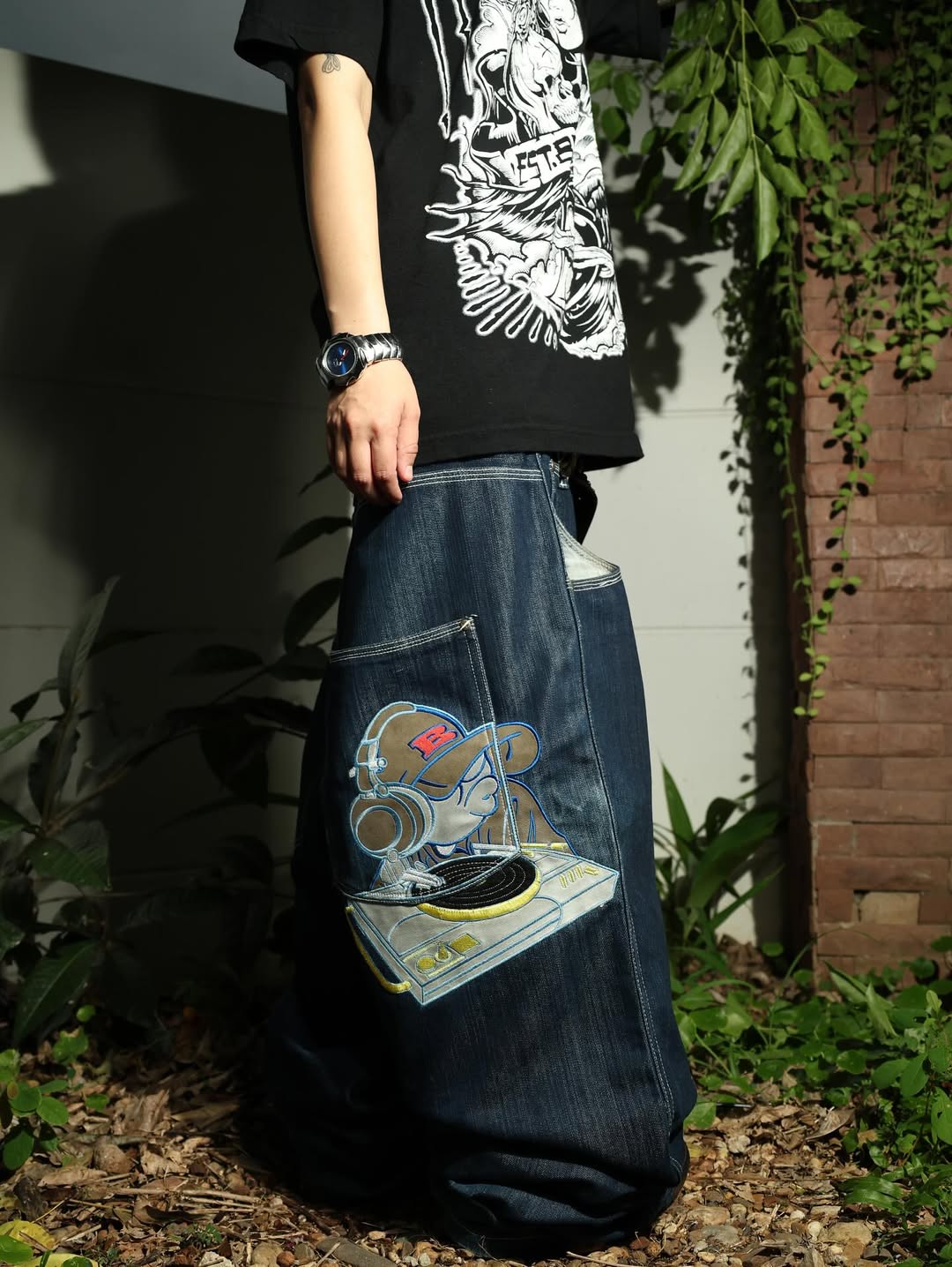 Trendy Gothic Y2K Little Man Listening to Music Anime Pattern Men Women Jeans Retro High Street Hip-hop Punk Loose Pants