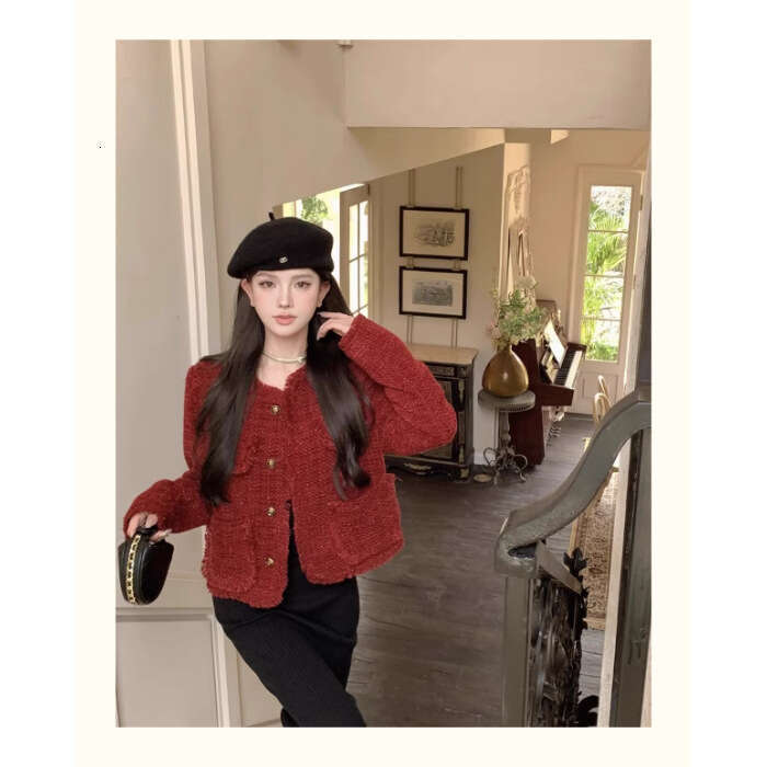 DHEssentials Red Quilted Chanel-Style Short Coat for Women 2025 Autumn Winter New French Socialite Tweed Woven Thickened Top
