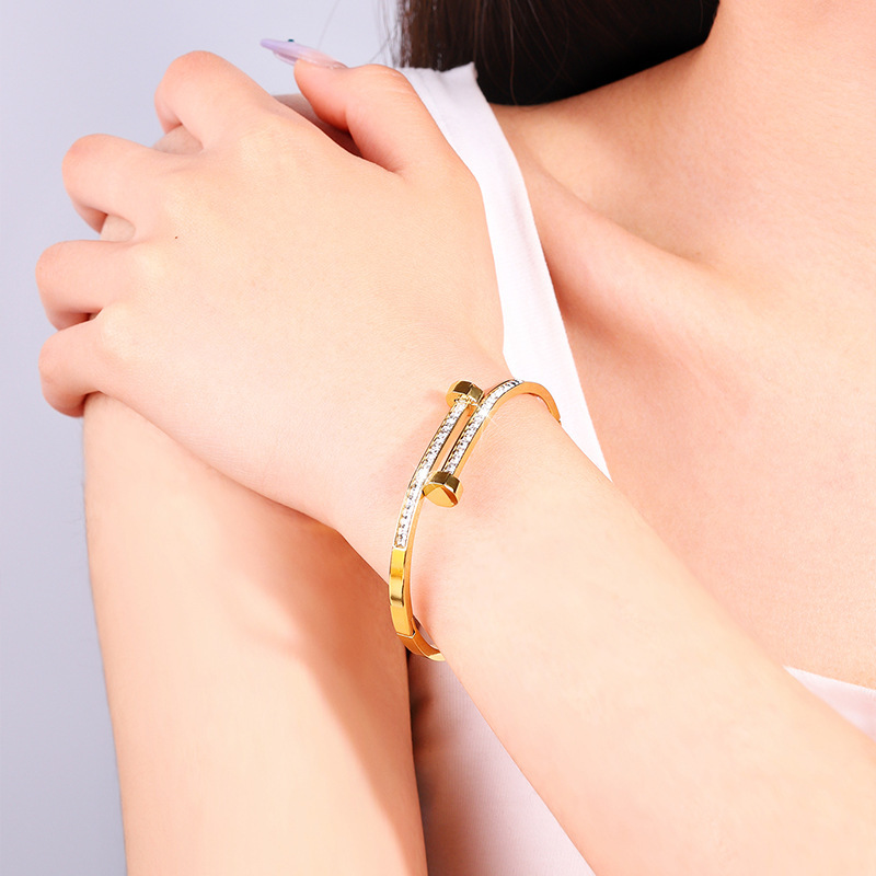 2025 New Designer Stainless Steel Zircons Bracelet Double Headed Screw Full Dia Gold Plated Bracelet For Women Luxury Fashion Two Nails Design Adjusta