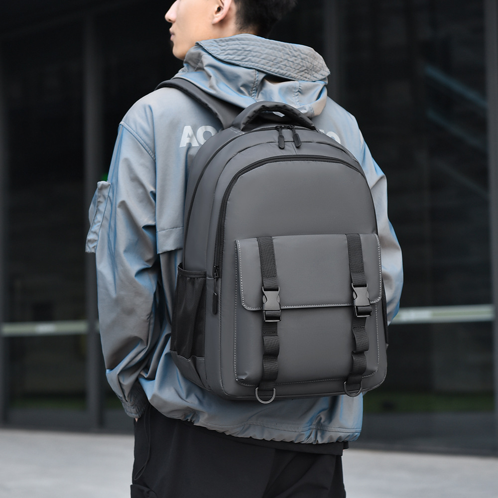 Factory Direct New Versatile Large Capacity Free Shipping Men S Backpack Casual Fashion Designer Bag Backpack Luxury Bag Large Capacity Travel Bag