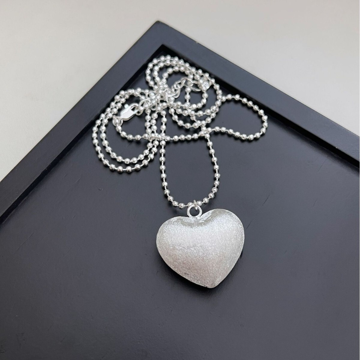 Minimalist Heart Copper Brushed Pendant Necklace Niche Design Fashion Versatile Women's Light Style Choker