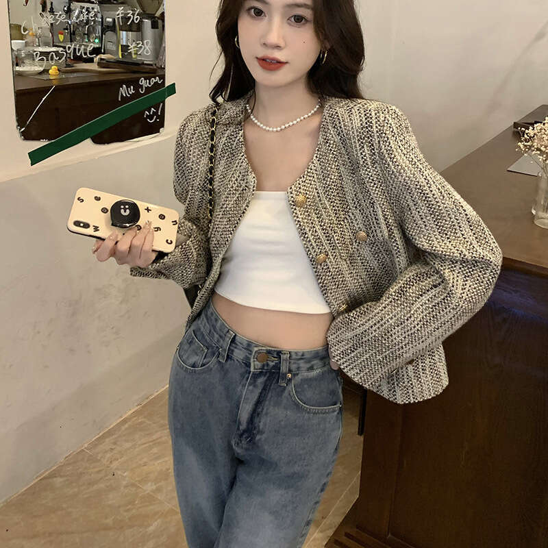 DHEssentials Short Long Sleeve Jacket for Women, Autumn Winter 2025 New High-end Design Stylish Ins Cardigan Top